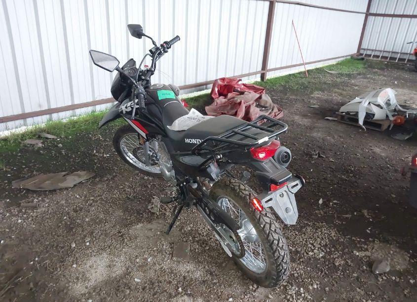 Photo 3 of 2023 Honda Xr150l E (VIN 3H1KD1318PD006719)