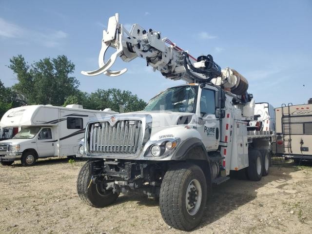 Photo 3 of 2023 INTERNATIONAL HV507 DIGGER DERRICK TRUCK N/A (VIN 3HAEHTAT1PL302222)