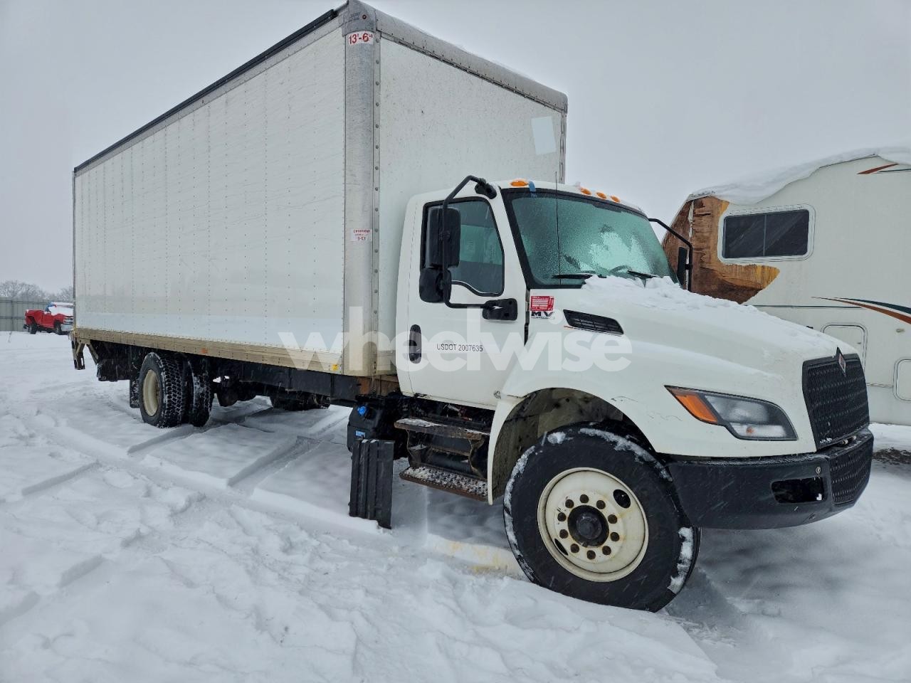 2023 INTERNATIONAL MV607 BOX TRUCK (VIN 3HAEUMML0PL754739) main photo