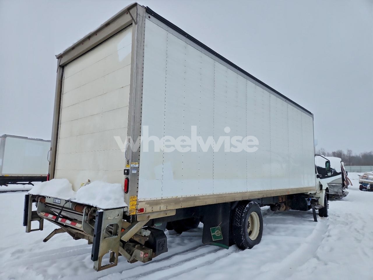 Photo 4 of 2023 INTERNATIONAL MV607 BOX TRUCK (VIN 3HAEUMML0PL754739)