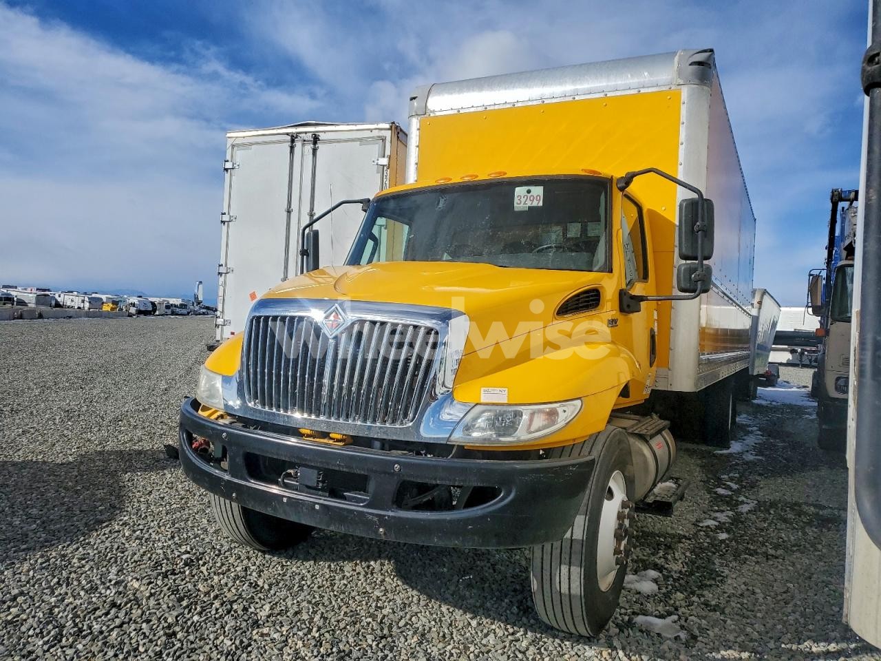 Photo 2 of 2021 INTERNATIONAL MV607 BOX TRUCK (VIN 3HAEUMML1ML479362)