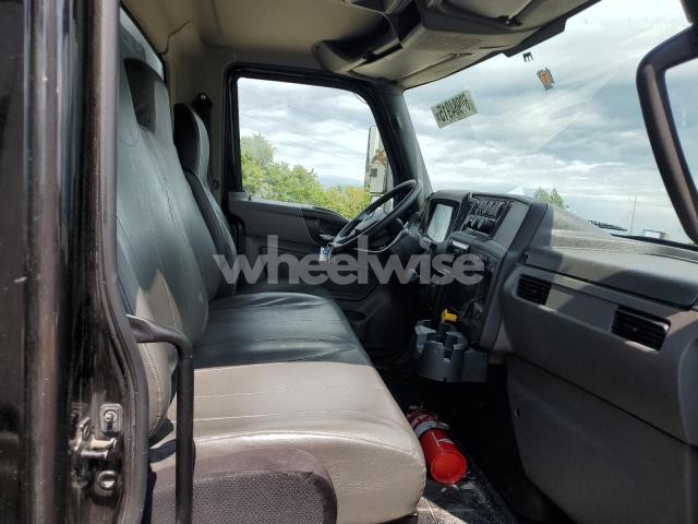 Photo 9 of 2019 INTERNATIONAL MV607 (VIN 3HAEUMML2KL175129)