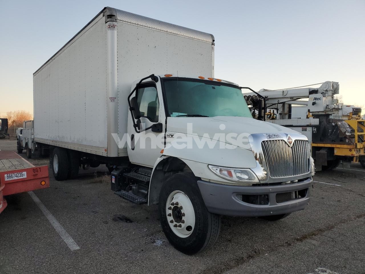 2021 INTERNATIONAL MV607 BOX TRUCK (VIN 3HAEUMML5ML200091) main photo