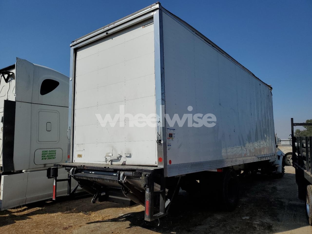 Photo 3 of 2022 INTERNATIONAL MV607 (VIN 3HAEUMML5NL270188)