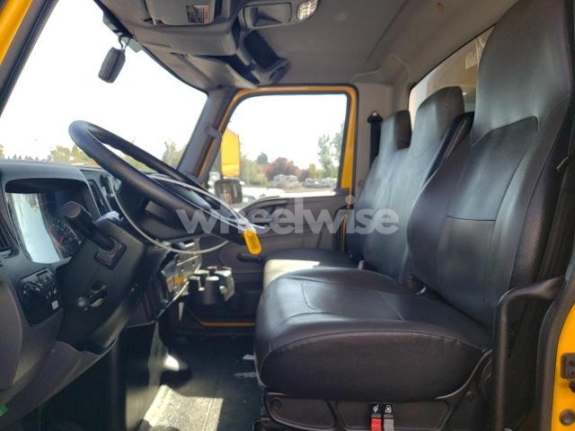 Photo 4 of 2021 INTERNATIONAL MV607 - TRUCKS EXPEDITOR TRUCK N/A (VIN 3HAEUMMLXML458199)