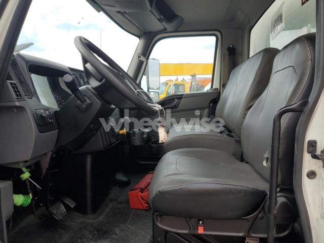 Photo 12 of 2022 INTERNATIONAL MV607 BOX TRUCK (VIN 3HAEUMMLXNL349288)