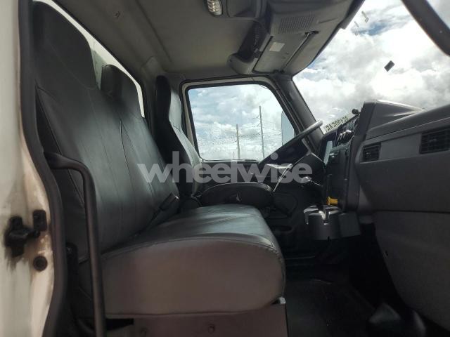 Photo 10 of 2020 INTERNATIONAL MV607 - BOX TRUCK (VIN 3HAEUMMN5LL414353)