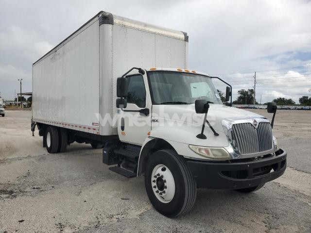 Photo 4 of 2020 INTERNATIONAL MV607 - BOX TRUCK (VIN 3HAEUMMN5LL414353)