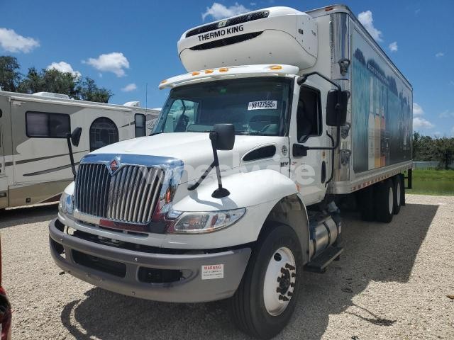 Photo 3 of 2022 INTERNATIONAL MV607 REFRIGERATED TRUCK (VIN 3HAEVTARXNL404743)