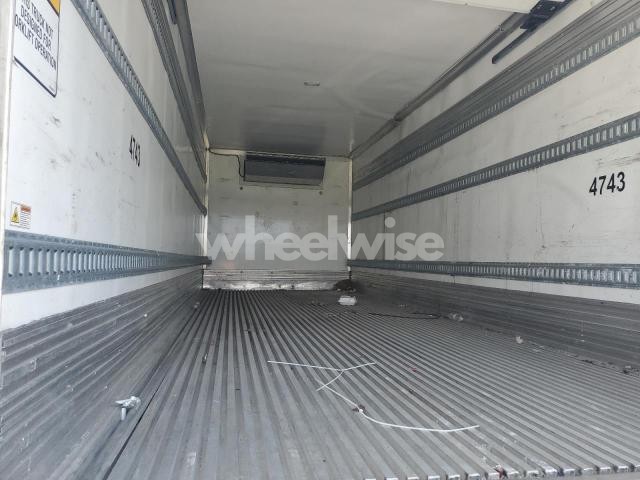 Photo 6 of 2022 INTERNATIONAL MV607 REFRIGERATED TRUCK (VIN 3HAEVTARXNL404743)