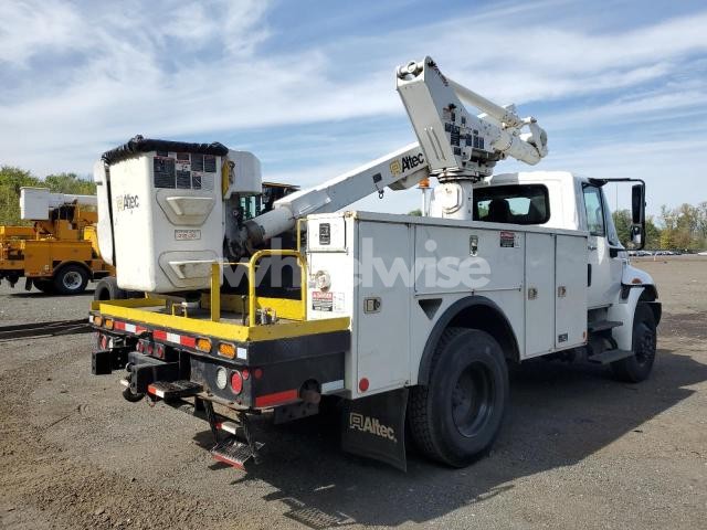 Photo 3 of 2013 INTERNATIONAL 4300 BUCKET TRUCK (VIN 3HAMMAAL0DL257149)