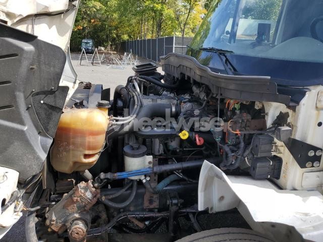 Photo 4 of 2013 INTERNATIONAL 4300 BUCKET TRUCK (VIN 3HAMMAAL0DL257149)