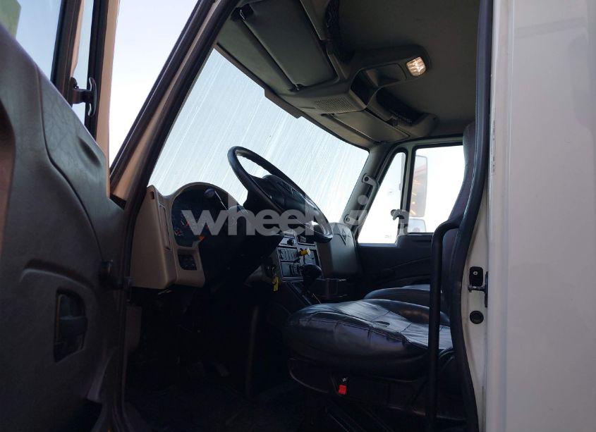 Photo 6 of 2017 International Durastar 4300 (VIN 3HAMMMML1HL429935)