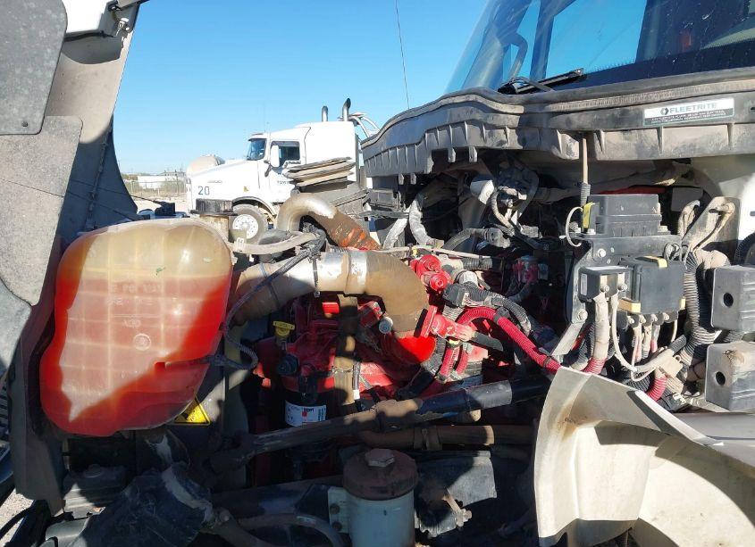 Photo 9 of 2019 International Durastar 4300 (VIN 3HAMMMML5KL700390)