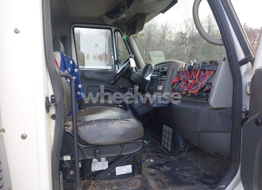 Photo 5 of 2011 International 4000 4300 LP (VIN 3HAMYSKM6BL390772)