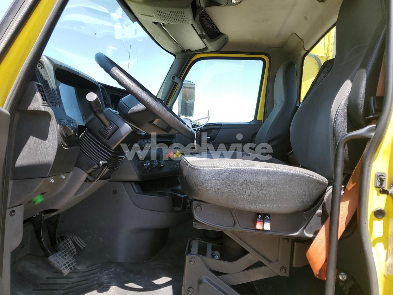 Photo 5 of 2018 INTERNATIONAL RH613 (VIN 3HCDWTZR7JL634383)