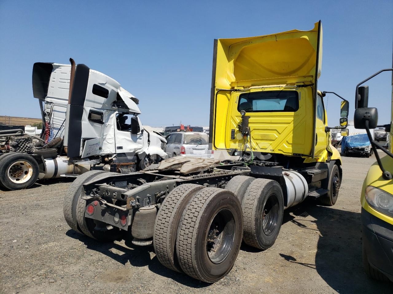 Photo 4 of 2018 INTERNATIONAL RH613 SEMI TRUCK (VIN 3HCDWTZRXJL637763)