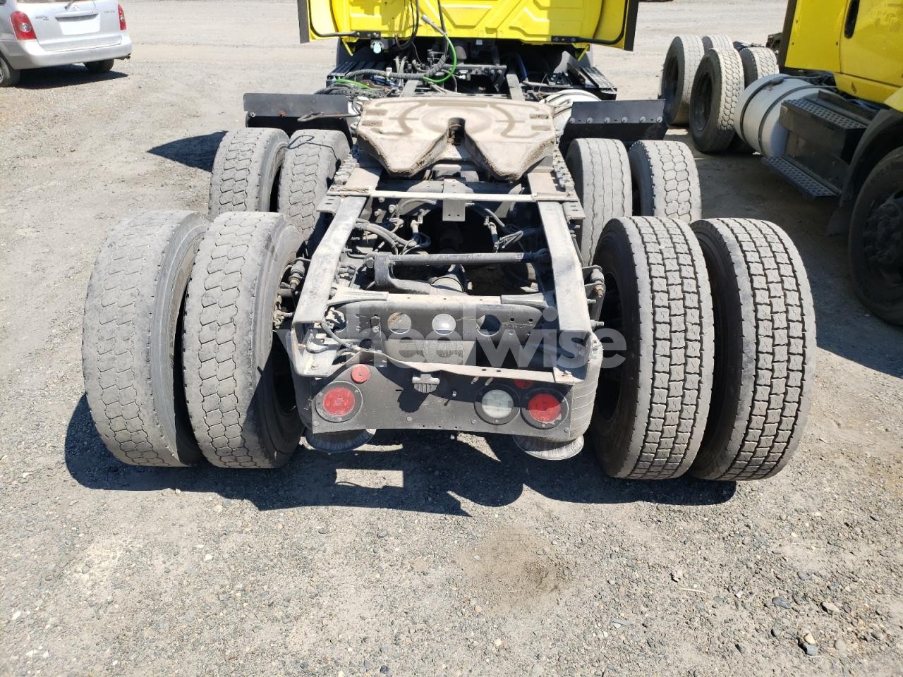 Photo 6 of 2018 INTERNATIONAL RH613 SEMI TRUCK (VIN 3HCDWTZRXJL637763)