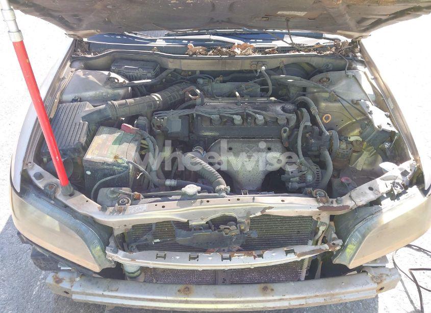 Photo 10 of 2002 Honda Accord 2.3 LX (VIN 3HGCG56412G702456)