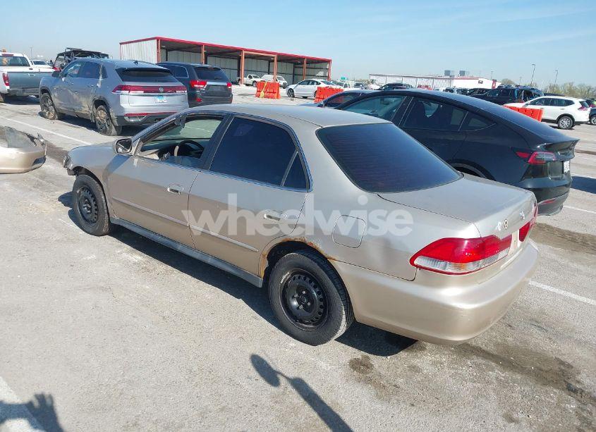 Photo 3 of 2002 Honda Accord 2.3 LX (VIN 3HGCG56412G702456)