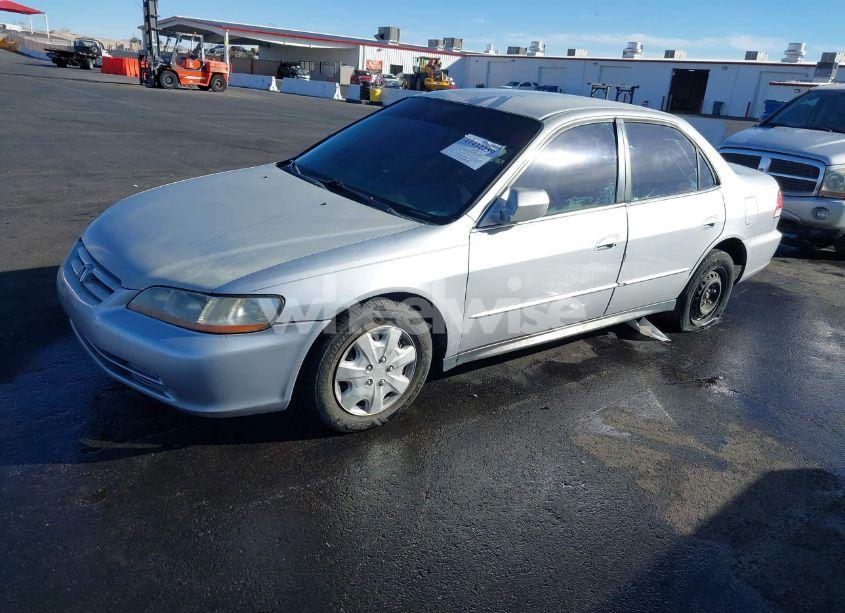 Photo 2 of 2002 Honda Accord 2.3 LX (VIN 3HGCG56412G705423)