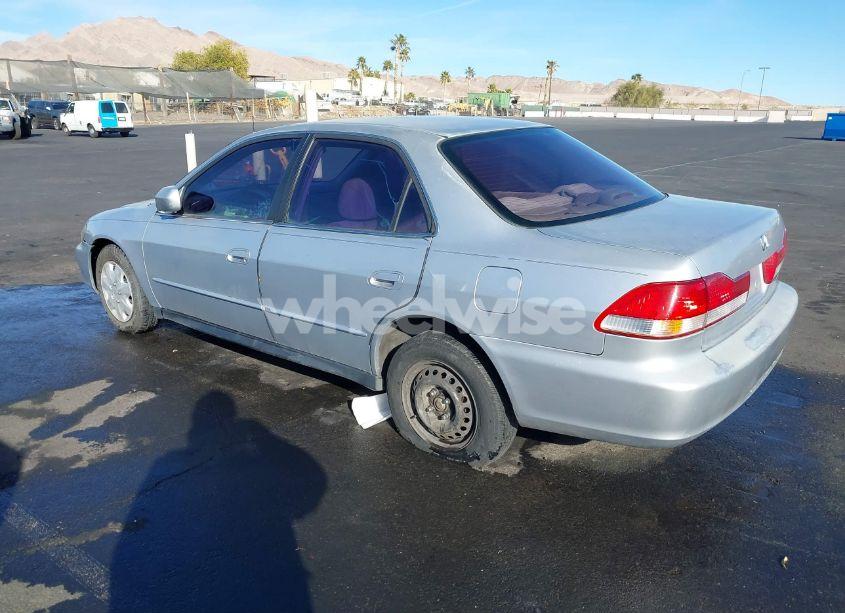 Photo 3 of 2002 Honda Accord 2.3 LX (VIN 3HGCG56412G705423)