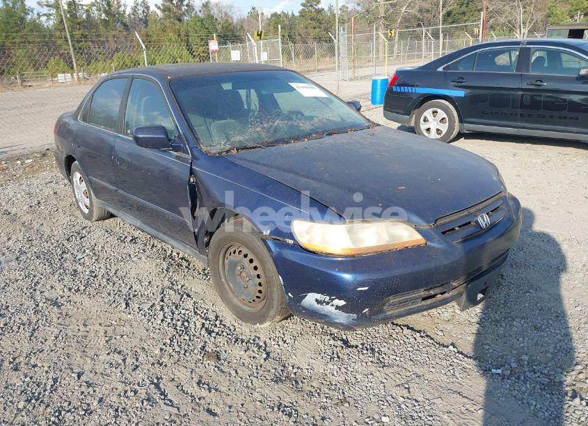 2002 Honda Accord 2.3 LX (VIN 3HGCG56442G701723) main photo