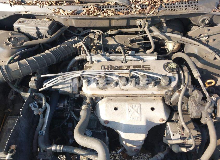 Photo 10 of 2002 Honda Accord 2.3 LX (VIN 3HGCG56442G701723)