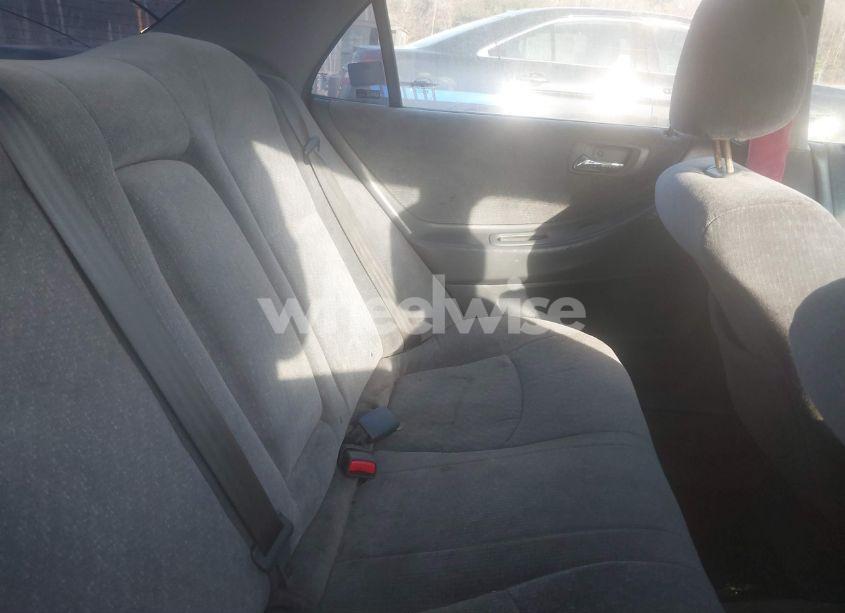 Photo 8 of 2002 Honda Accord 2.3 LX (VIN 3HGCG56442G701723)