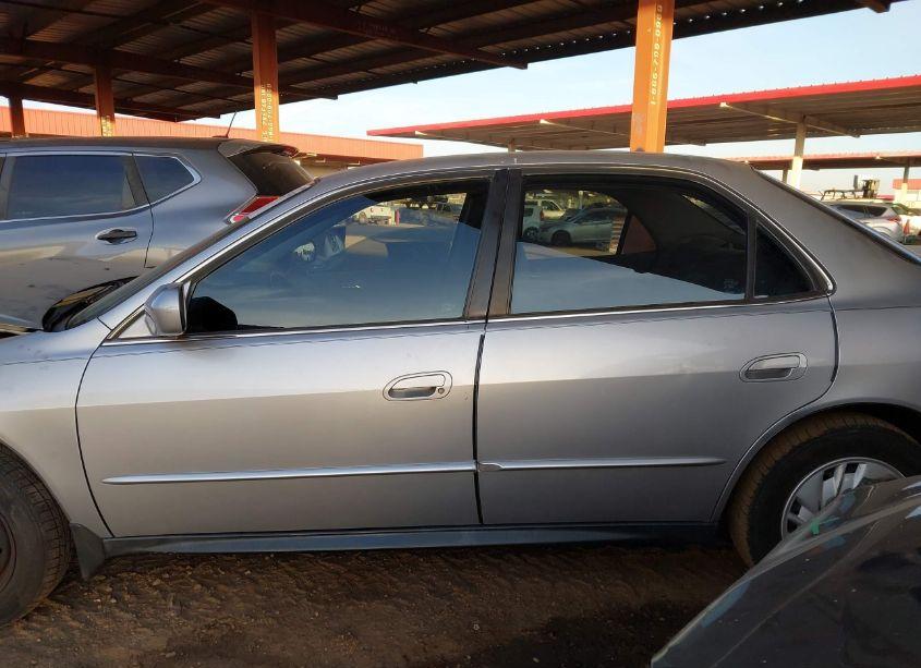 Photo 15 of 2002 Honda Accord 2.3 LX (VIN 3HGCG56442G705934)