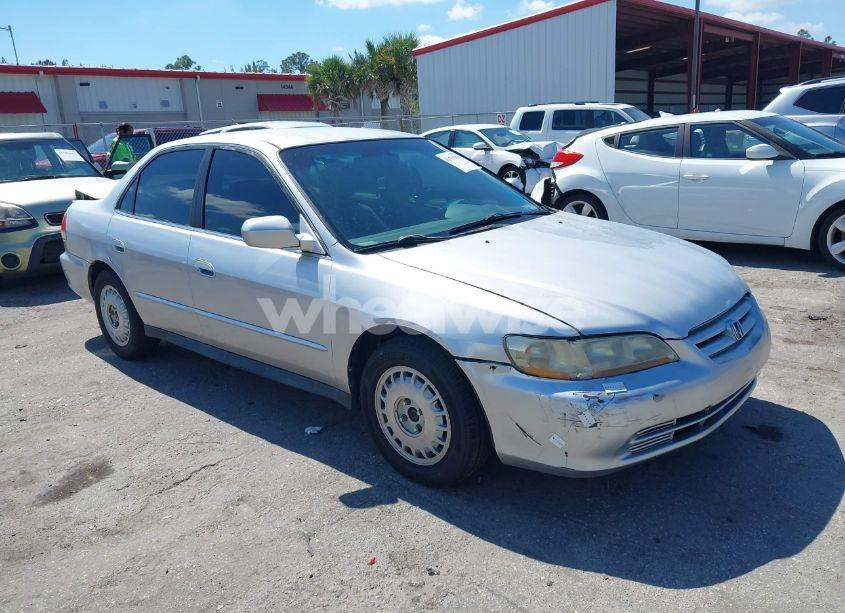 2002 Honda Accord 2.3 LX (VIN 3HGCG56462G703845) main photo