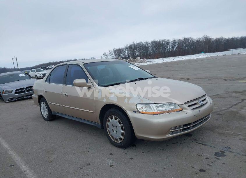 2002 Honda Accord 2.3 LX (VIN 3HGCG56472G703238) main photo