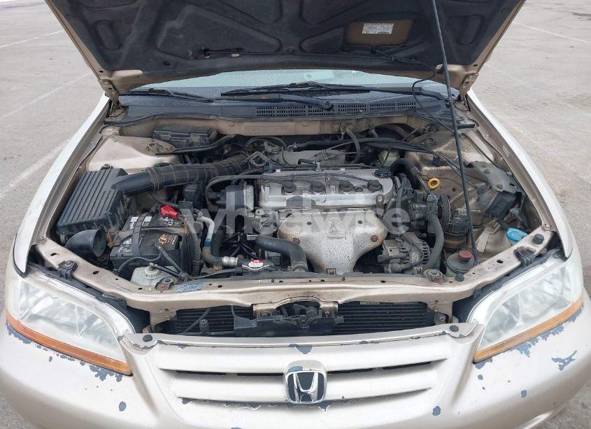 Photo 10 of 2002 Honda Accord 2.3 LX (VIN 3HGCG56472G703238)