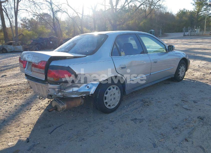 Photo 4 of 2002 Honda Accord 2.3 LX (VIN 3HGCG564X2G703511)