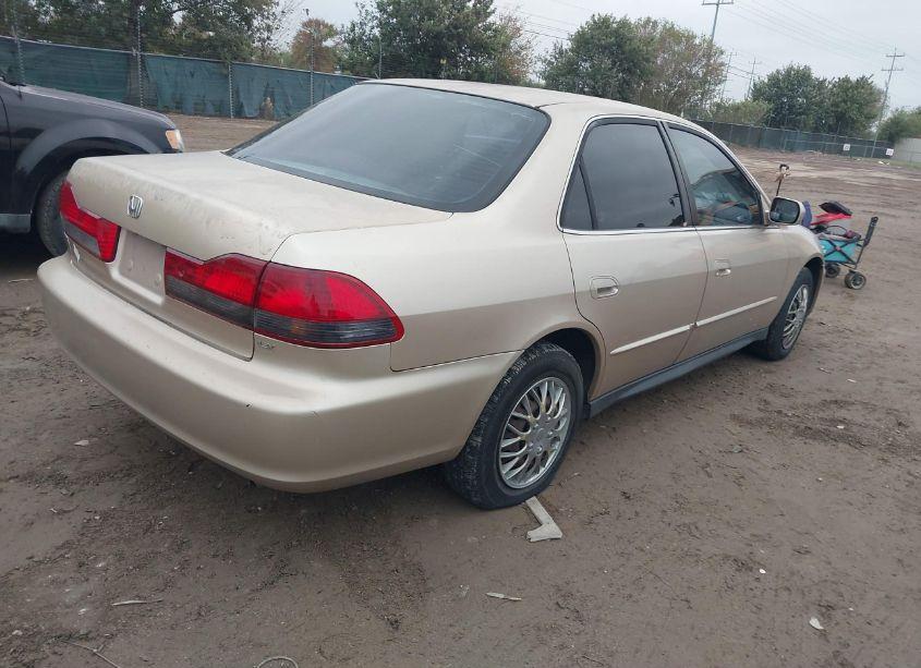 Photo 4 of 2001 Honda Accord 2.3 LX (VIN 3HGCG66501G701571)