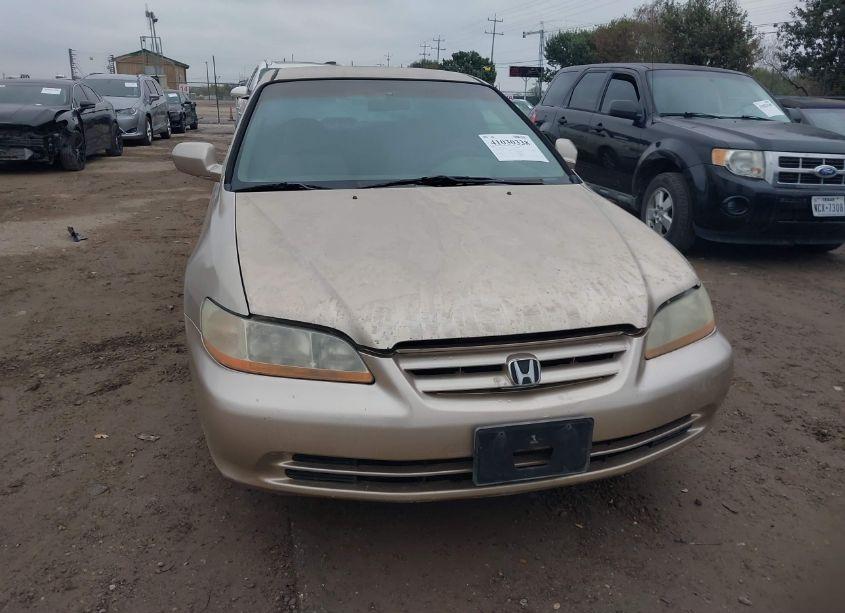 Photo 6 of 2001 Honda Accord 2.3 LX (VIN 3HGCG66501G701571)