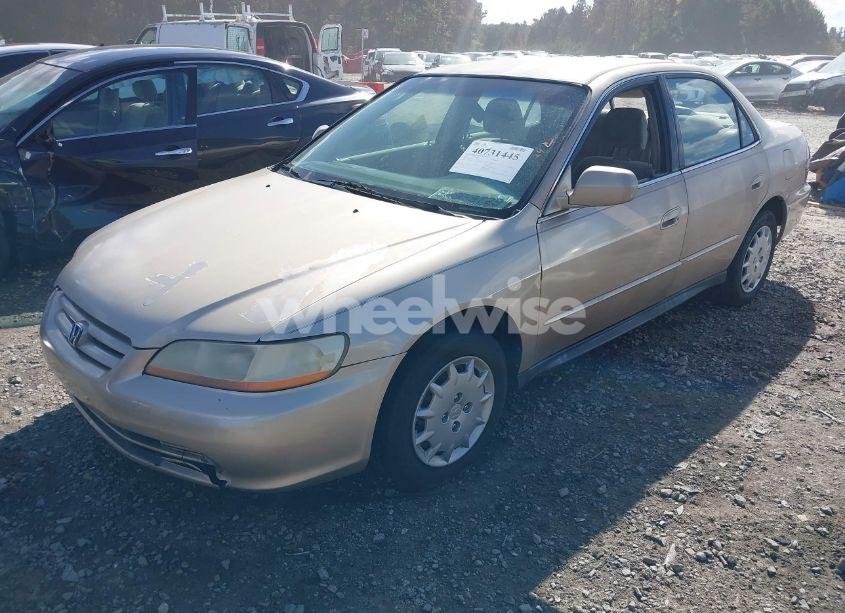 Photo 2 of 2001 Honda Accord 2.3 LX (VIN 3HGCG66511G711526)