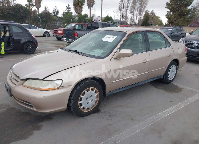 Photo 2 of 2002 Honda Accord 2.3 LX (VIN 3HGCG66512G700480)