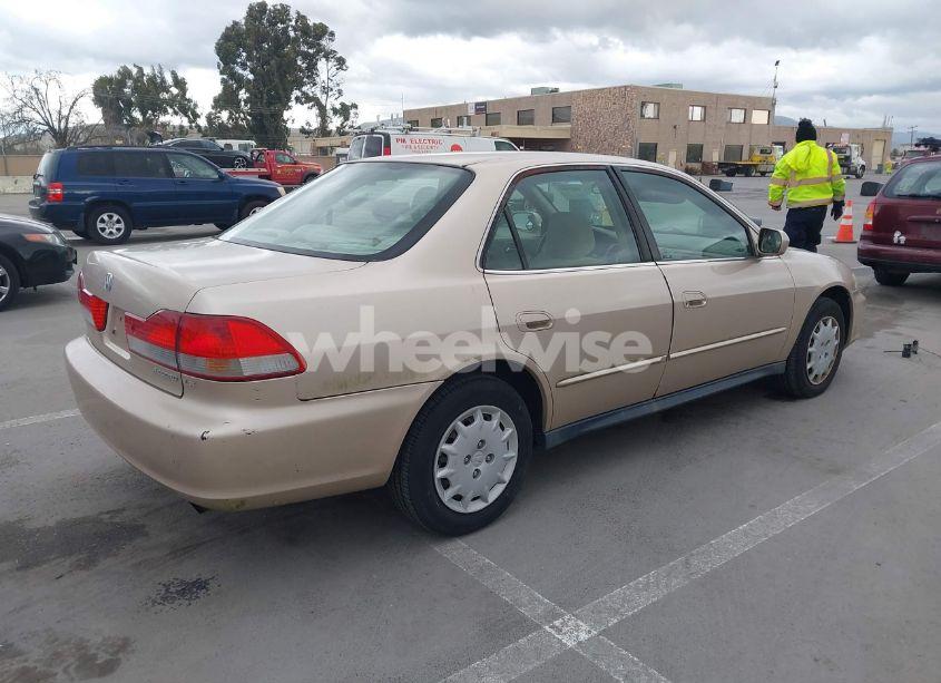 Photo 4 of 2002 Honda Accord 2.3 LX (VIN 3HGCG66512G700480)