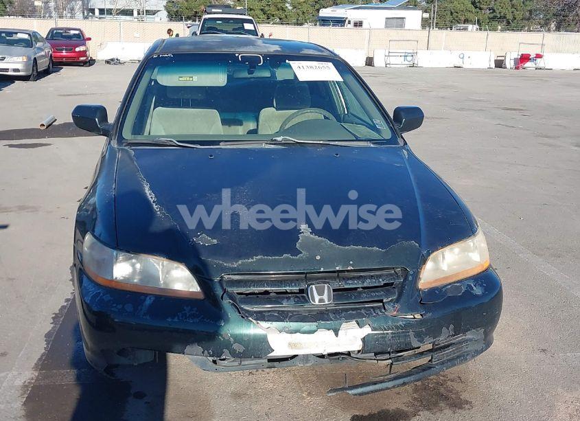 Photo 6 of 2001 Honda Accord 2.3 LX (VIN 3HGCG66531G703931)