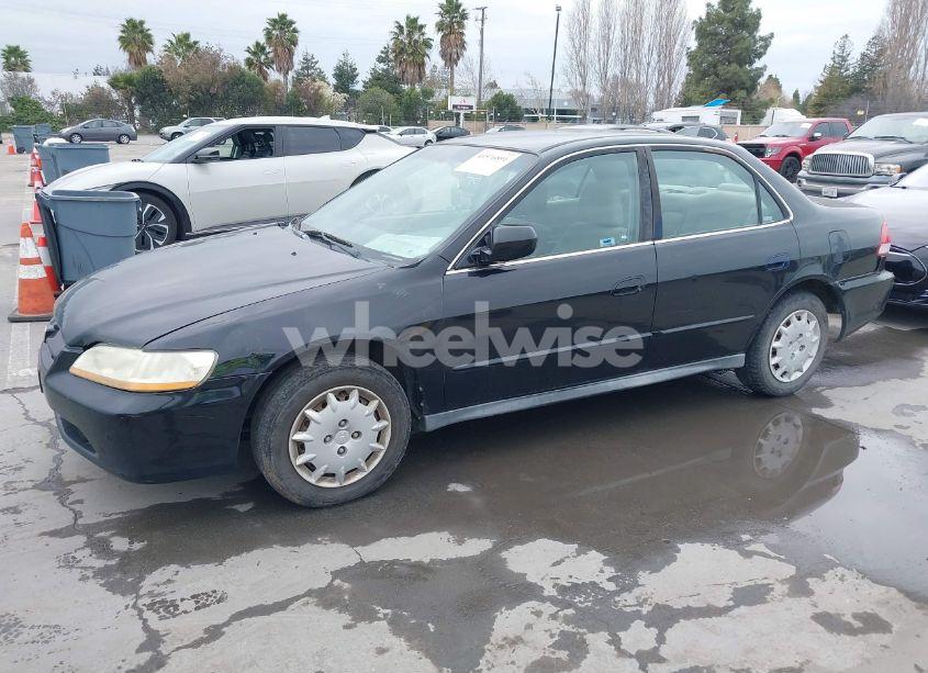 Photo 2 of 2002 Honda Accord 2.3 LX (VIN 3HGCG66532G707396)