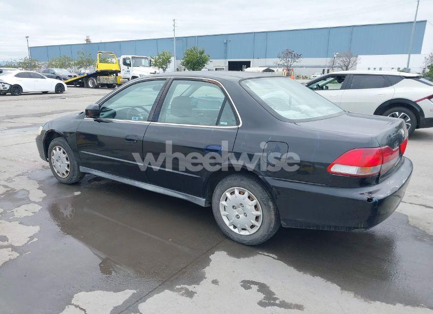Photo 3 of 2002 Honda Accord 2.3 LX (VIN 3HGCG66532G707396)