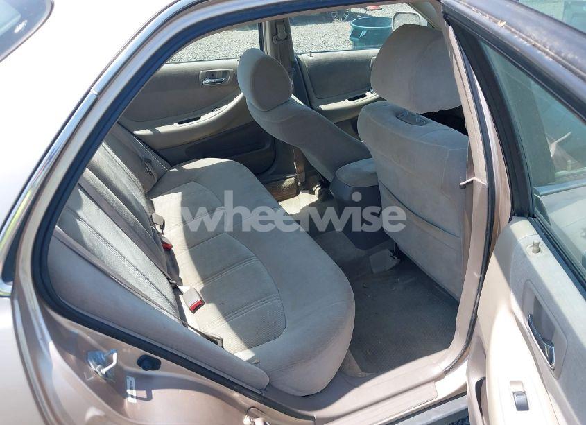 Photo 8 of 2000 Honda Accord 2.3 LX (VIN 3HGCG6653YG700263)