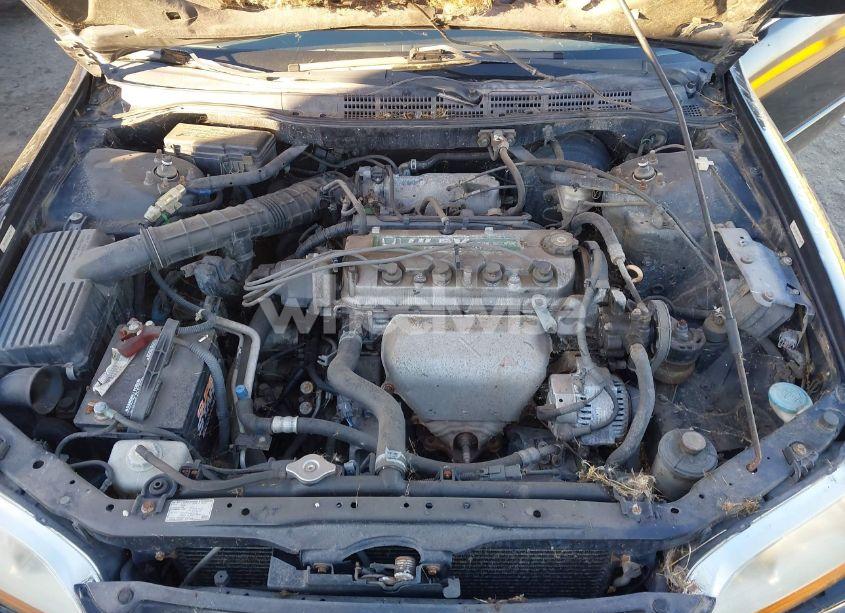 Photo 10 of 2002 Honda Accord 2.3 LX (VIN 3HGCG66542G701042)