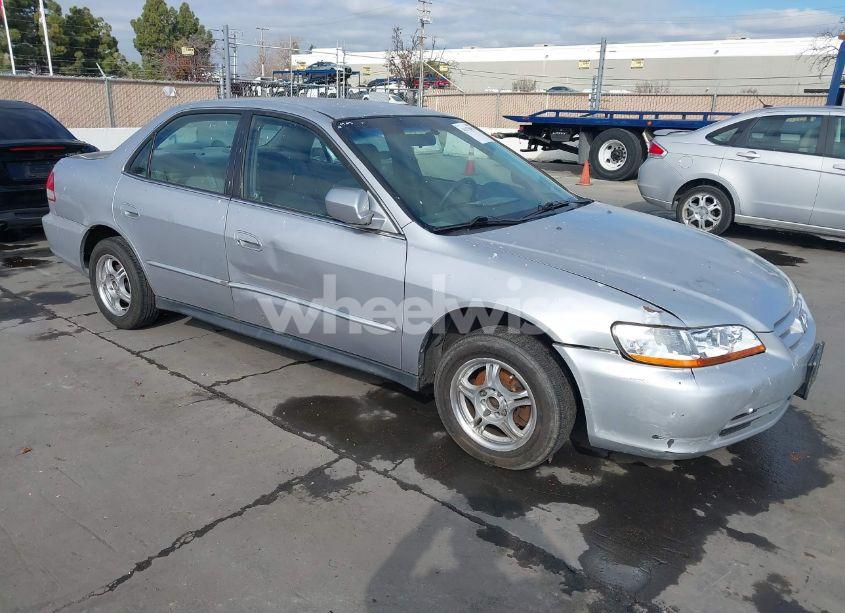 2002 Honda Accord 2.3 LX (VIN 3HGCG66542G706726) main photo