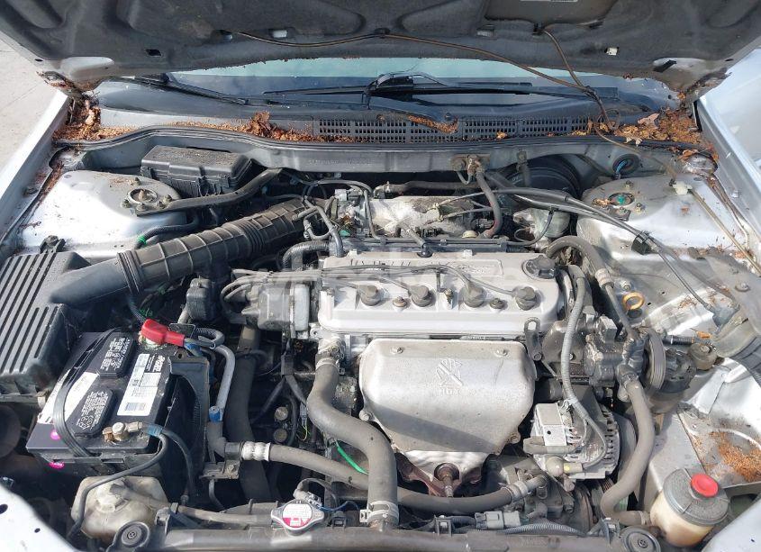 Photo 10 of 2002 Honda Accord 2.3 LX (VIN 3HGCG66542G706726)