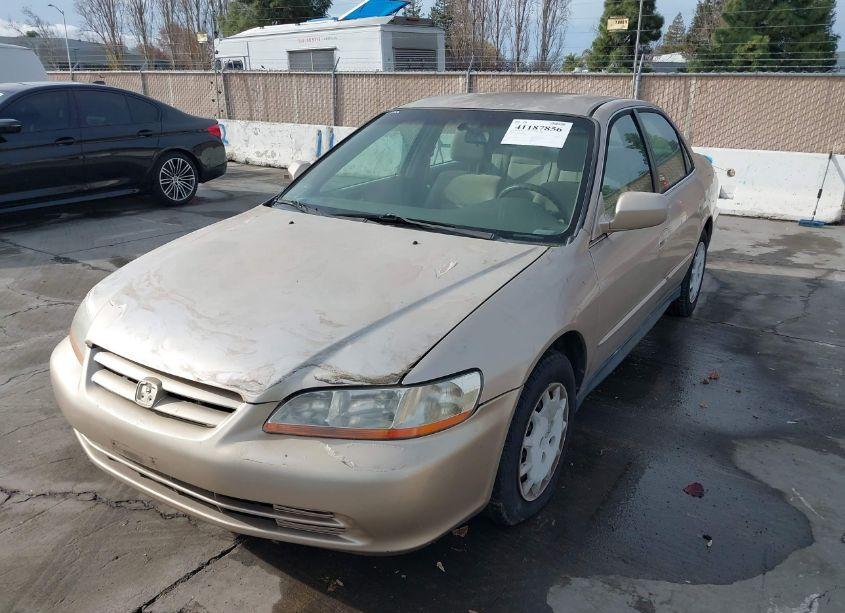 Photo 6 of 2002 Honda Accord 2.3 LX (VIN 3HGCG66552G704516)
