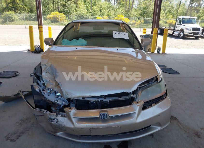 Photo 12 of 2000 Honda Accord 2.3 LX (VIN 3HGCG6656YG703724)