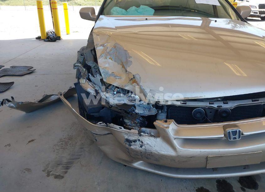 Photo 6 of 2000 Honda Accord 2.3 LX (VIN 3HGCG6656YG703724)
