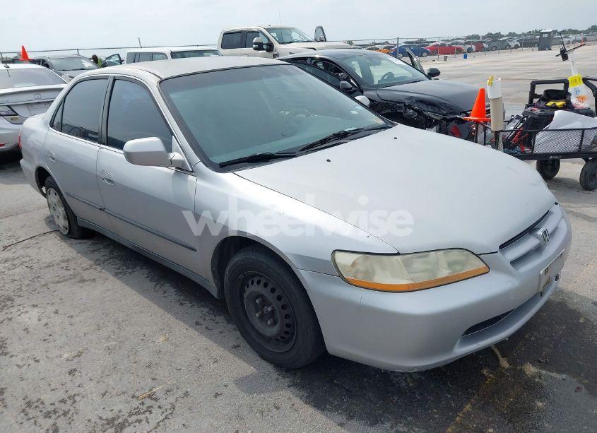 2000 Honda Accord 2.3 LX (VIN 3HGCG6657YG704932) main photo